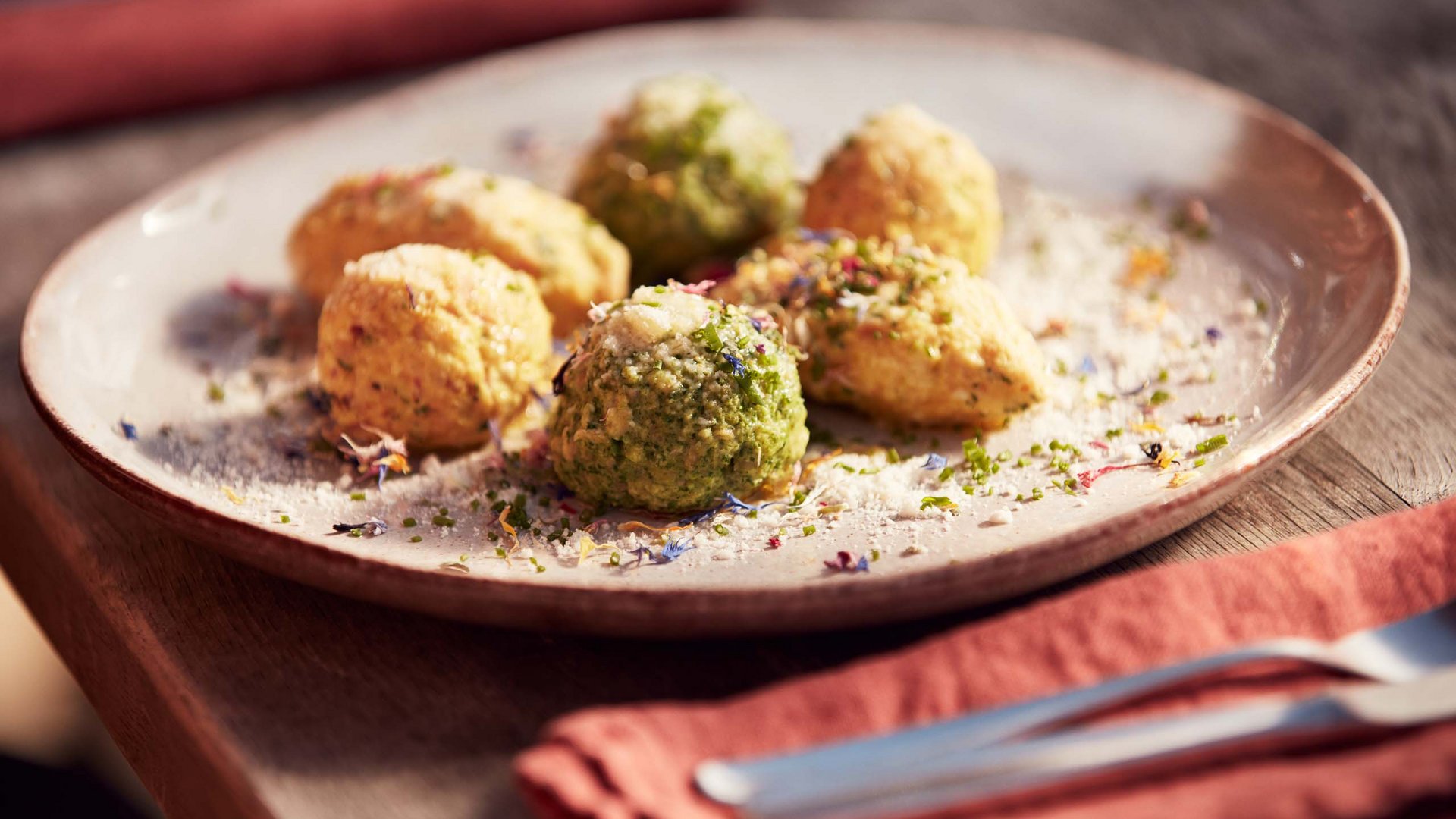 Un alloggio sul Lago di Resia, antico maso di contrabbandieri Un alloggio sul Lago di Resia, antico maso di contrabbandieri