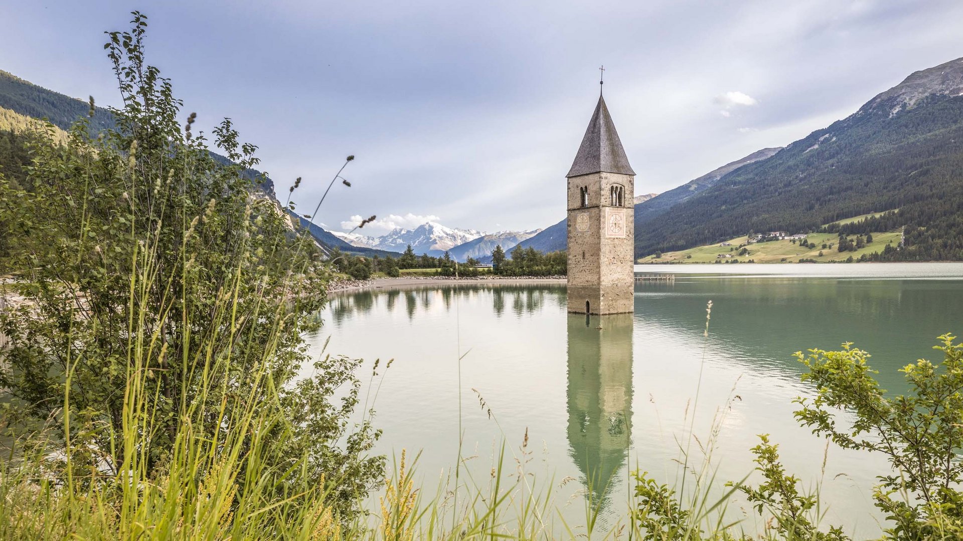 Wandern und Biken im Vinschgau – und mehr! Wandern und Biken im Vinschgau – und mehr!